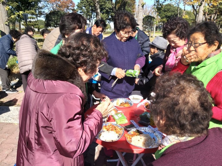 049f6ba519a0fc571417fabefbe4c21a_1576479